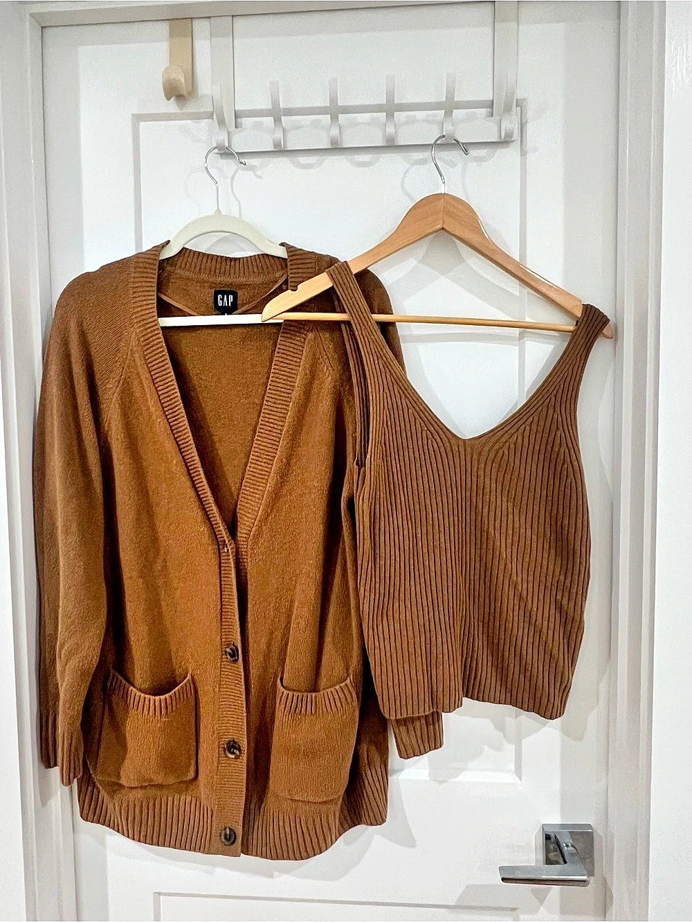 Gap Brown 3-Piece Cash Soft Sweater Set (Cardigan, Tank, & Pant) Size Small Like